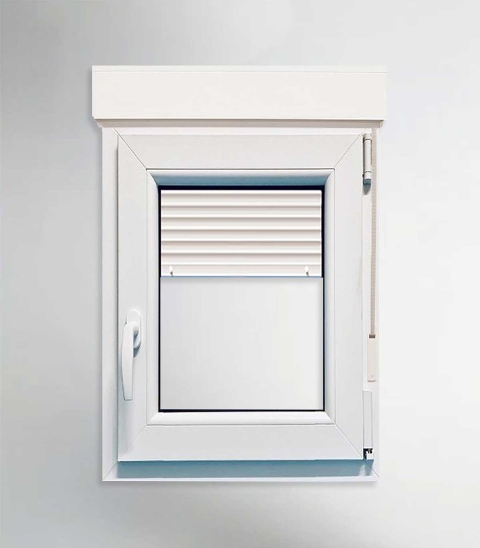 Janela PVC 70x115,5cm Oscilobatente DIREITA com Estore Vidro Duplo FOSCO LISO ALUPLAST