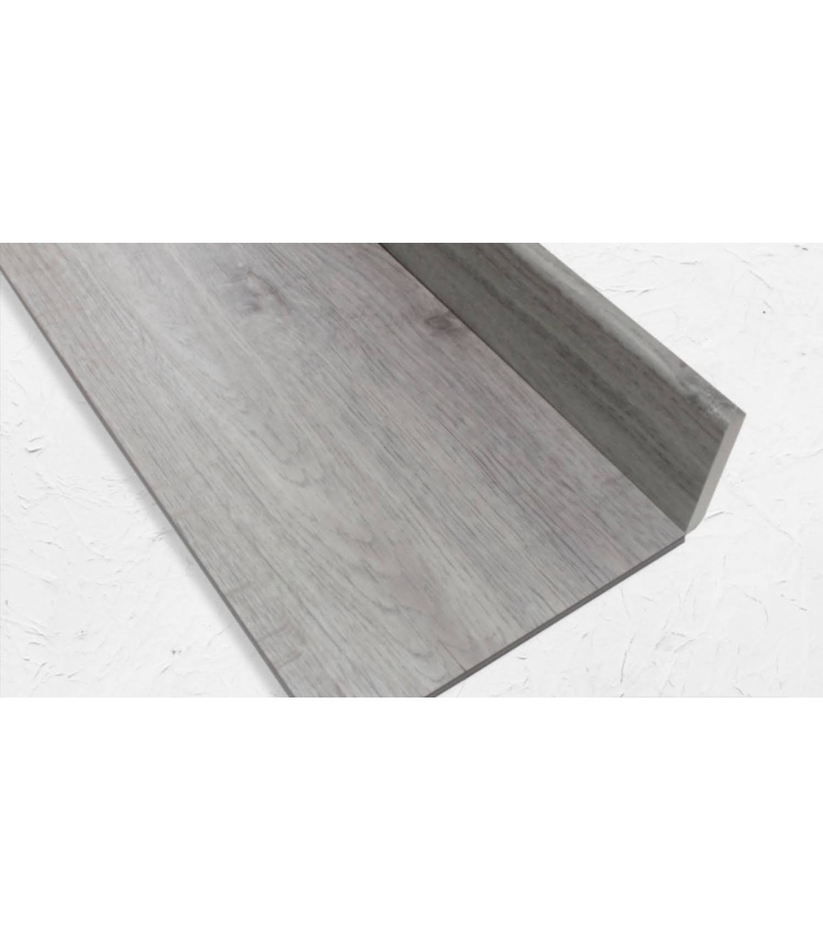 Rodapé PVC Expandido Carvalho Cinza Rústico 2020x70x15mm