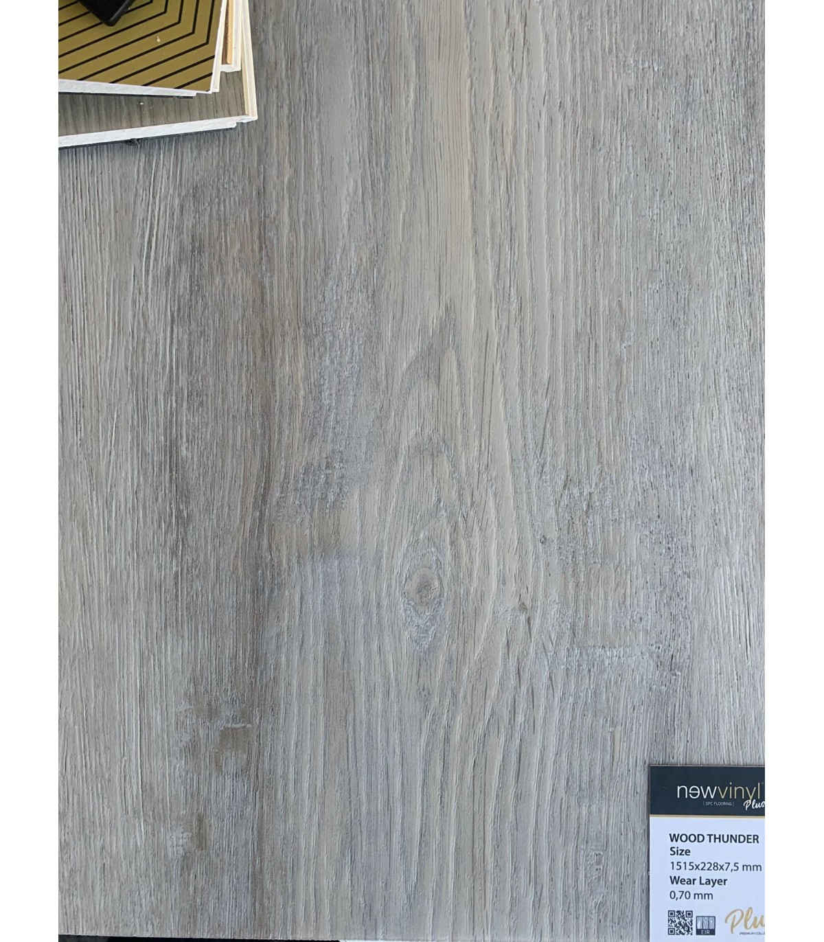 Pavimento Vinilico SPC Flutuante Carvalho Thunder PLUS XL NewVinyl 7,5 mm